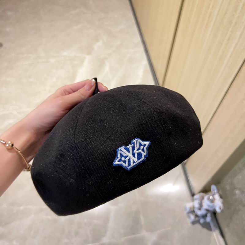 LV beret 42 (34)